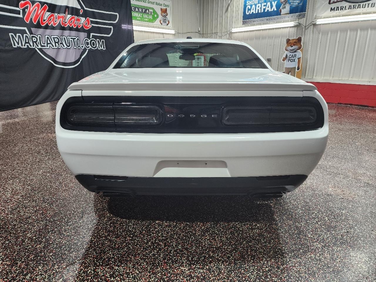Dodge Challenger 2dr Cpe R/T 2016