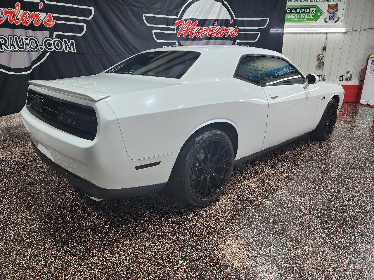 Dodge Challenger 2dr Cpe R/T 2016