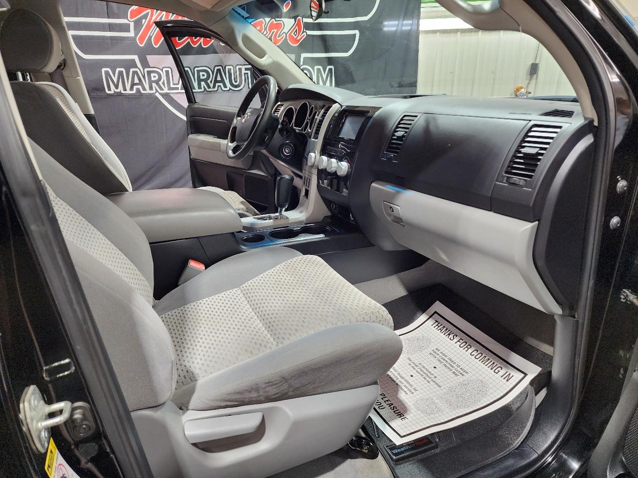 Toyota Tundra 4WD Truck CrewMax 5.7L V8 6-Spd AT (Natl) 2008