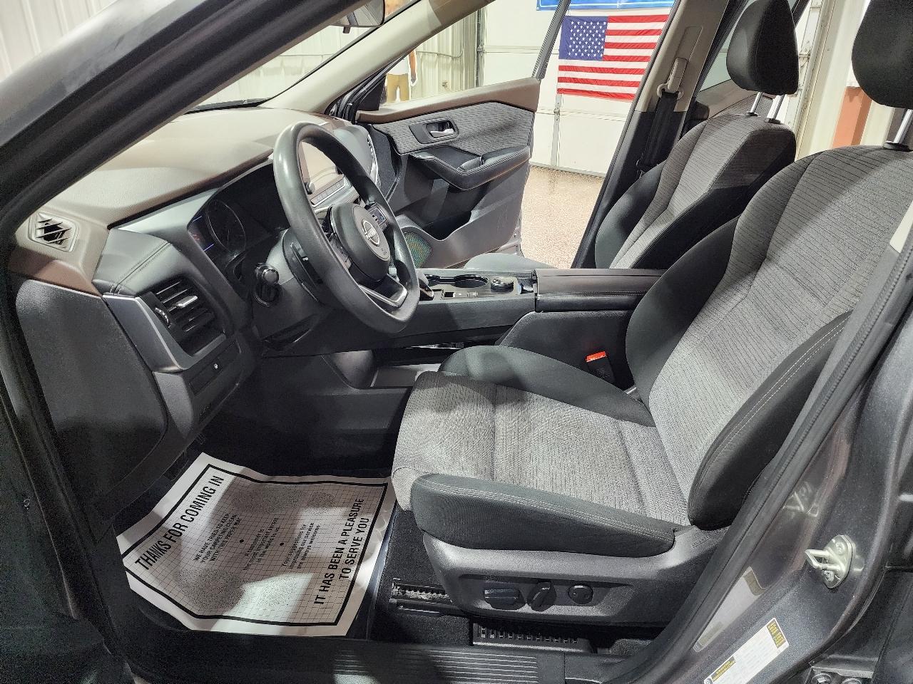 Nissan Rogue AWD SV *Ltd Avail* 2023