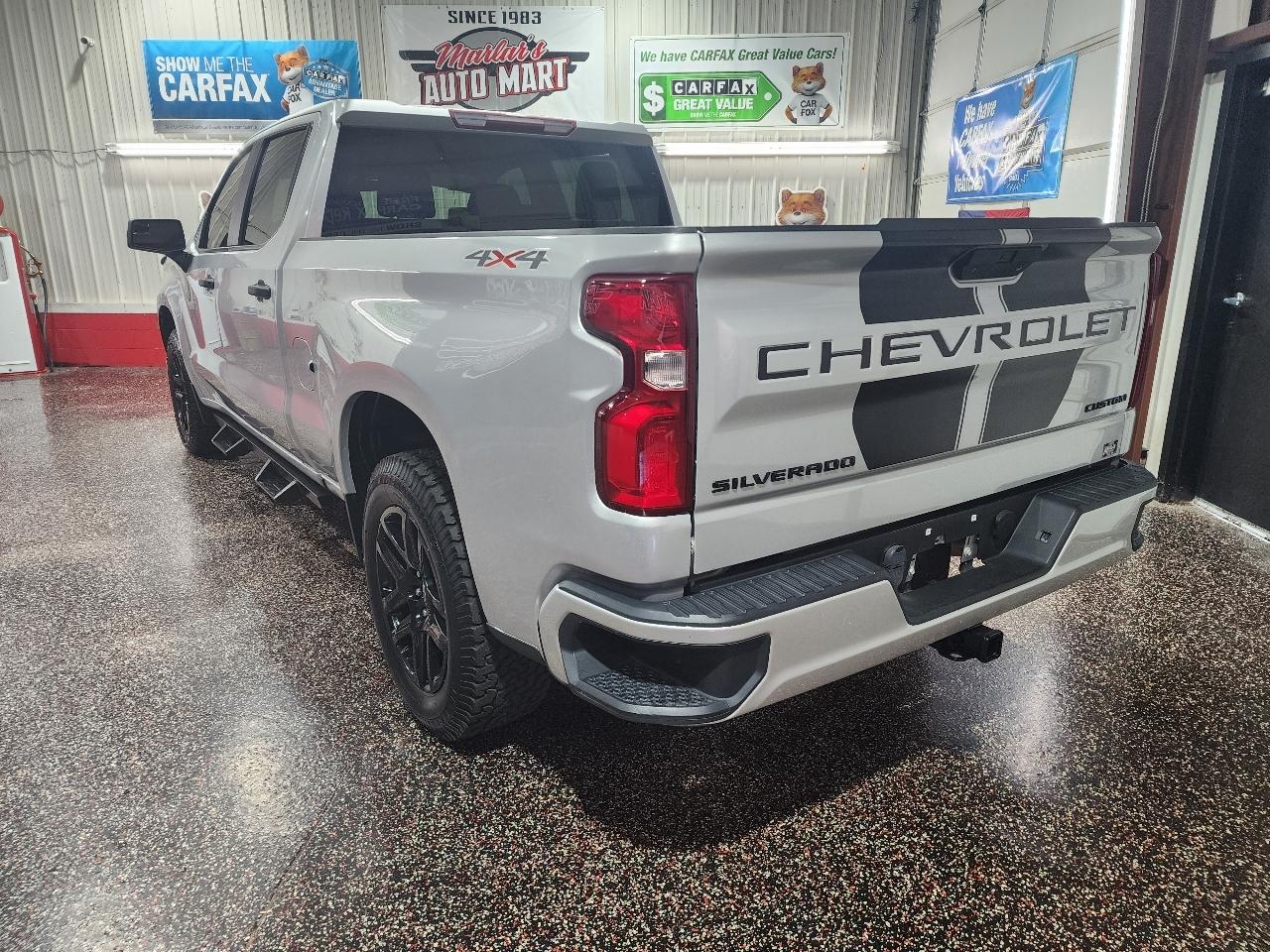 Chevrolet Silverado 1500 4WD Crew Cab 157" Custom 2020