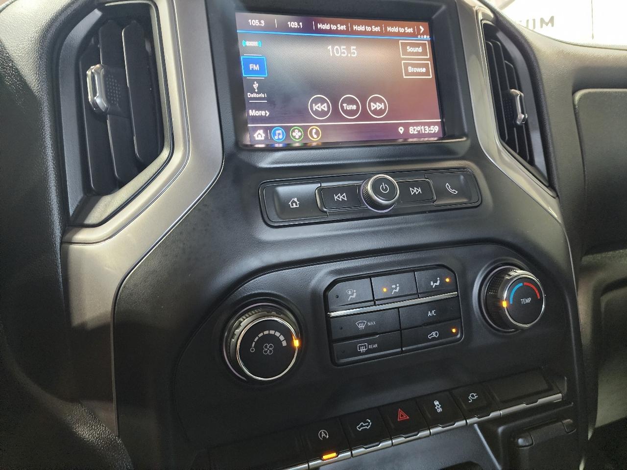 Chevrolet Silverado 1500 4WD Crew Cab 157" Custom 2020
