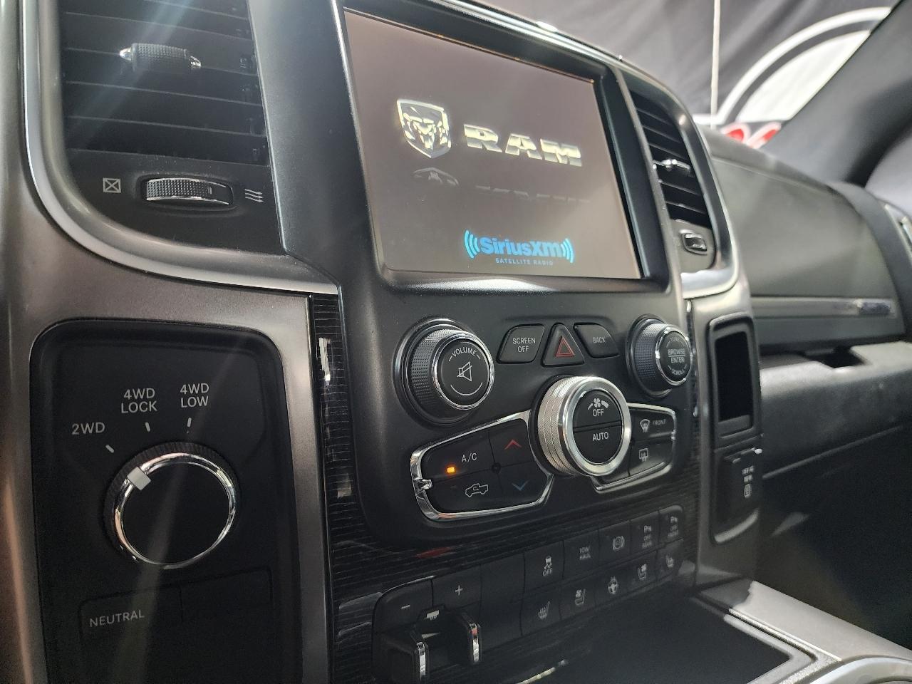 RAM 2500 Limited 4x4 Crew Cab 6'4" Box 2017