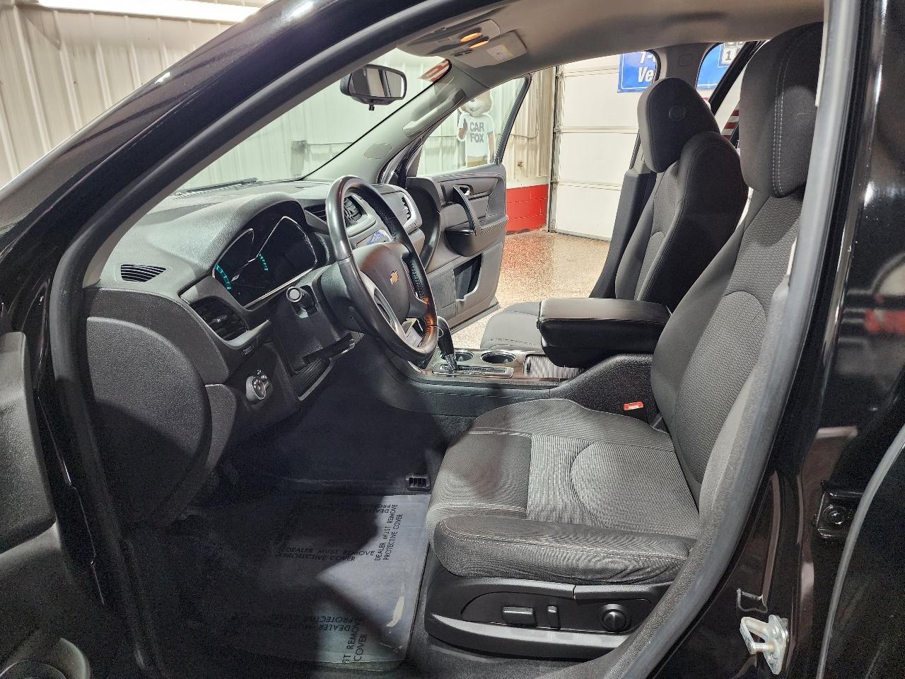 Chevrolet Traverse AWD 4dr LT w/1LT 2016