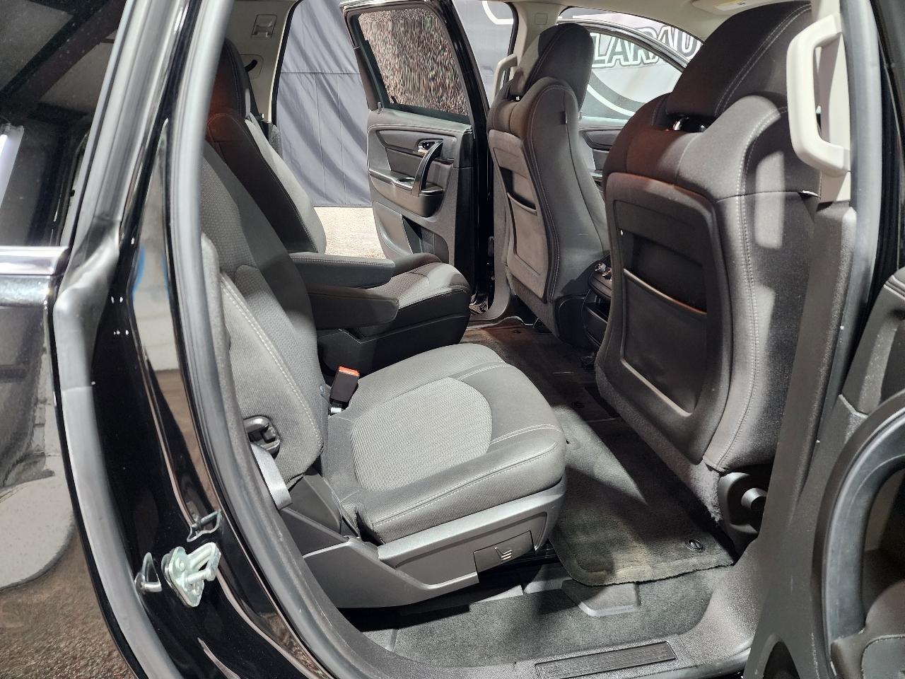 Chevrolet Traverse AWD 4dr LT w/1LT 2016