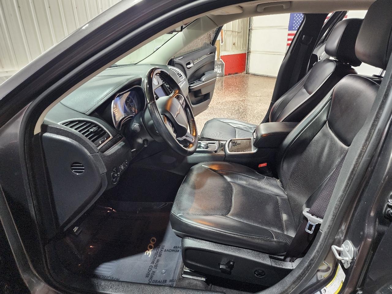 Chrysler 300 300C AWD 2017