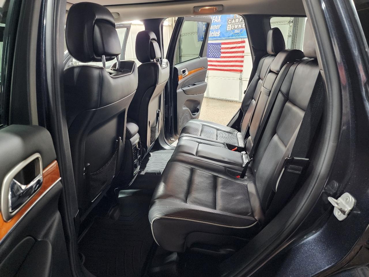 Jeep Grand Cherokee 4WD 4dr Overland 2013