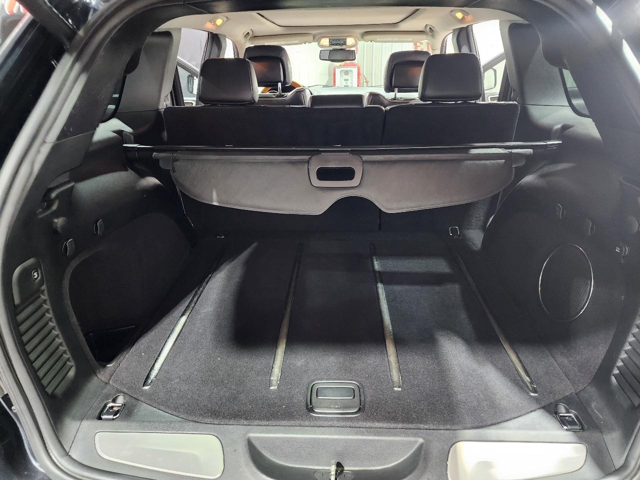 Jeep Grand Cherokee 4WD 4dr Overland 2013