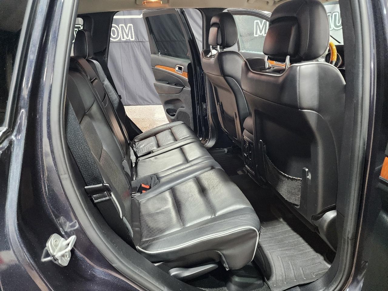 Jeep Grand Cherokee 4WD 4dr Overland 2013