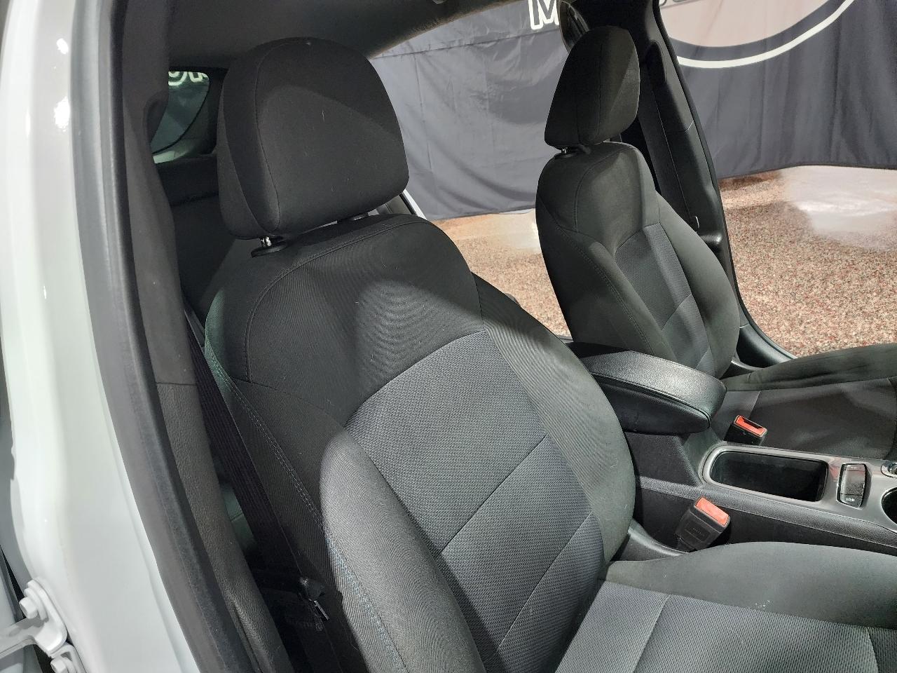 Chevrolet Cruze 4dr HB LT 2019