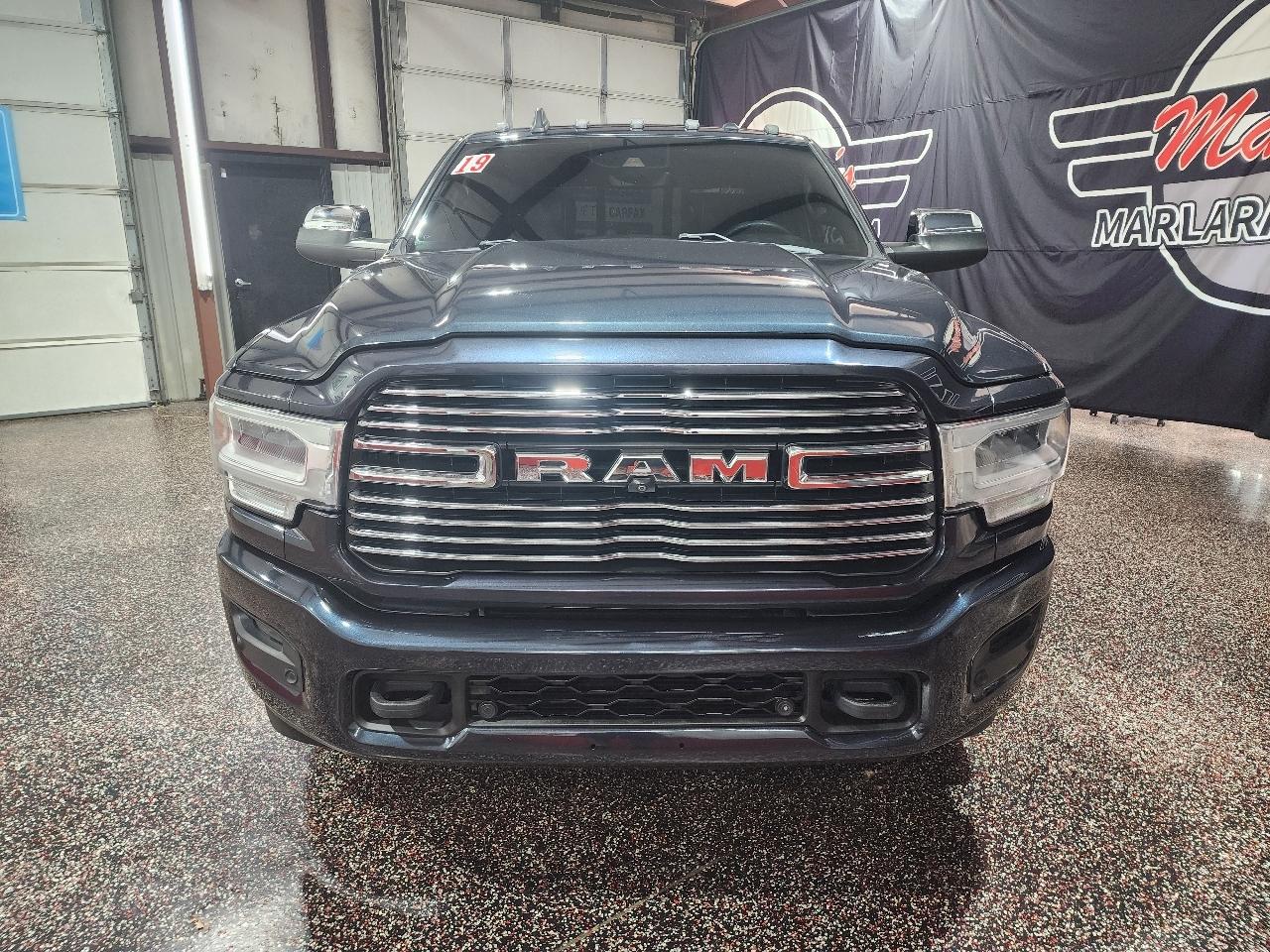 RAM 3500 Laramie 4x4 Crew Cab 8' Box 2019