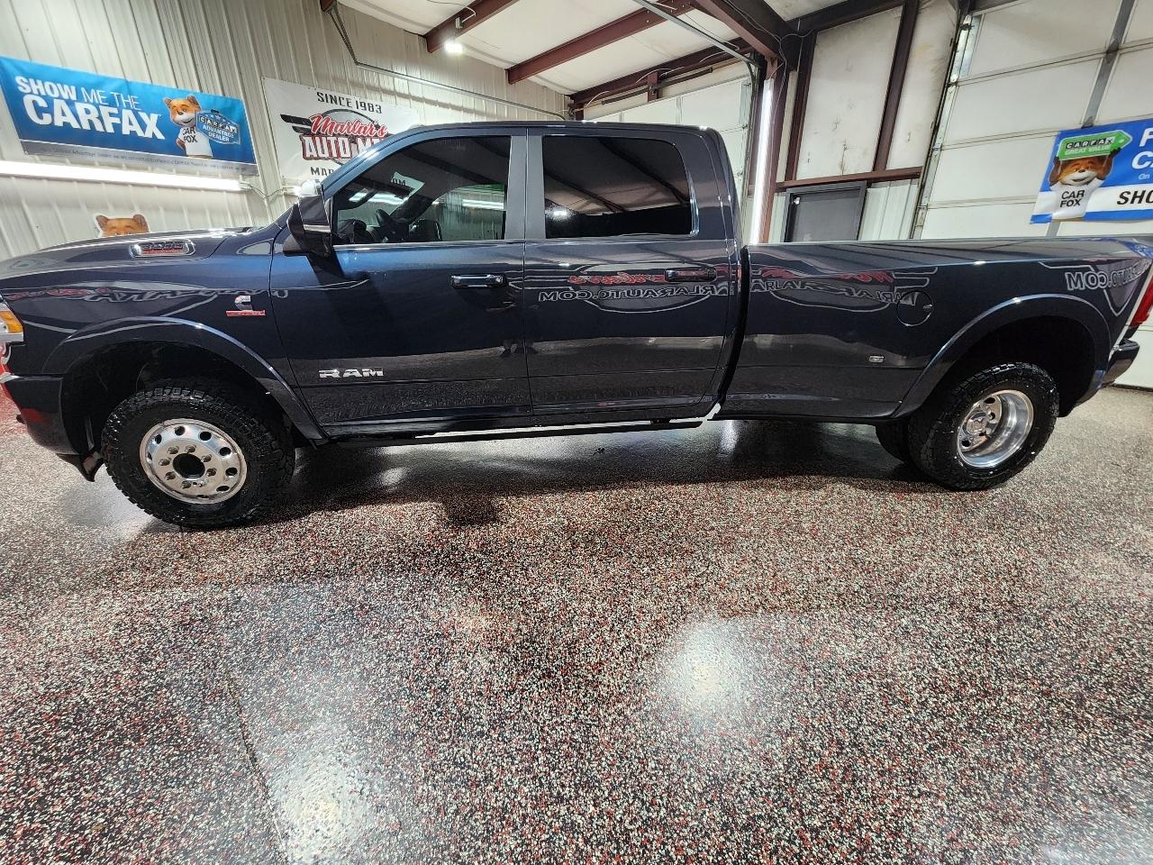 RAM 3500 Laramie 4x4 Crew Cab 8' Box 2019
