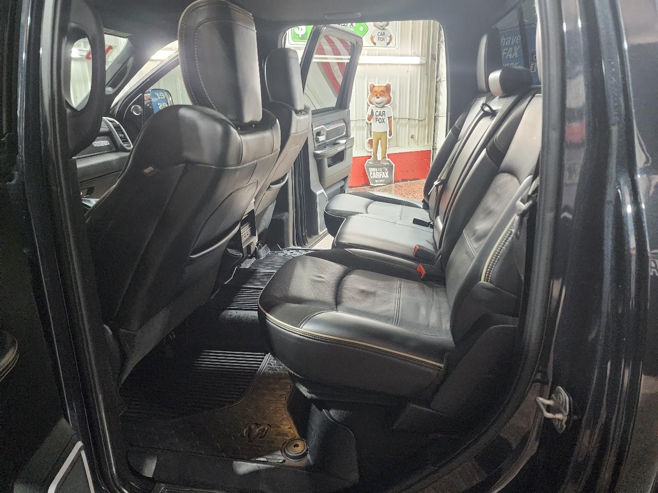 RAM 3500 Laramie 4x4 Crew Cab 8' Box 2019