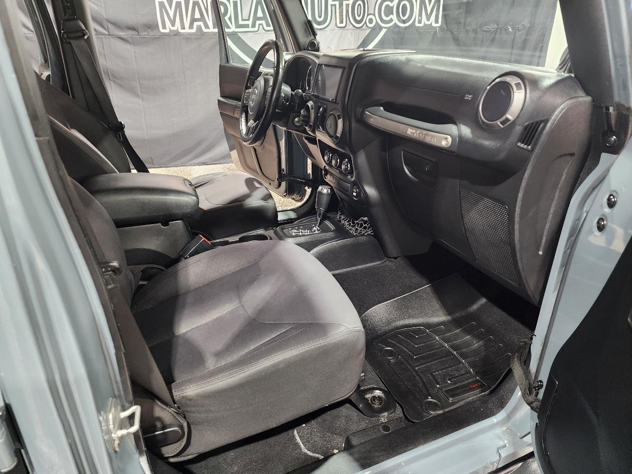 Jeep Wrangler Unlimited 4WD 4dr Sport 2014