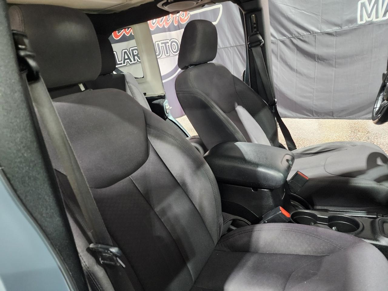 Jeep Wrangler Unlimited 4WD 4dr Sport 2014