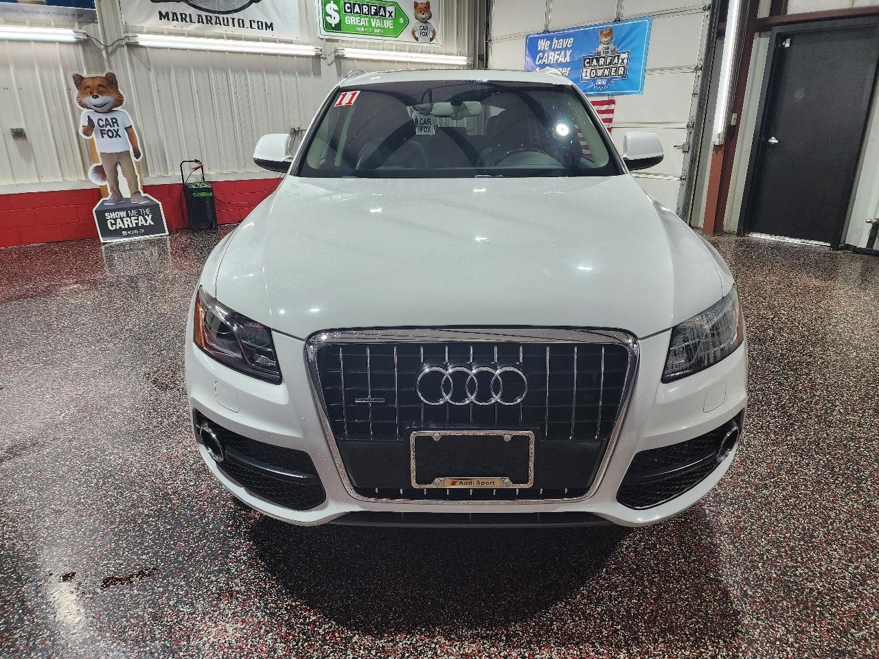 Audi Q5 quattro 4dr 3.2L Premium Plus 2011
