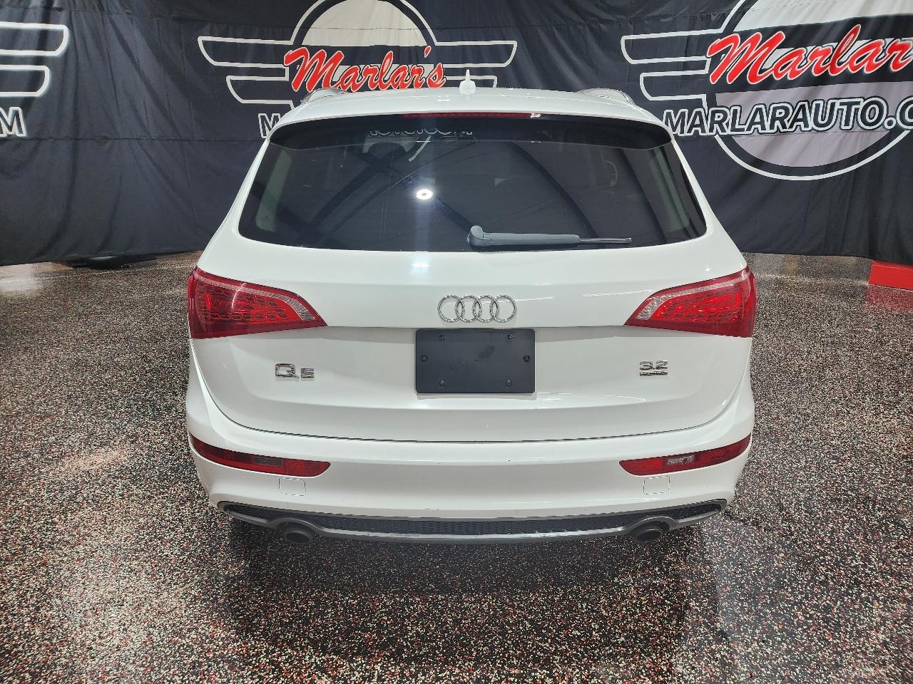 Audi Q5 quattro 4dr 3.2L Premium Plus 2011