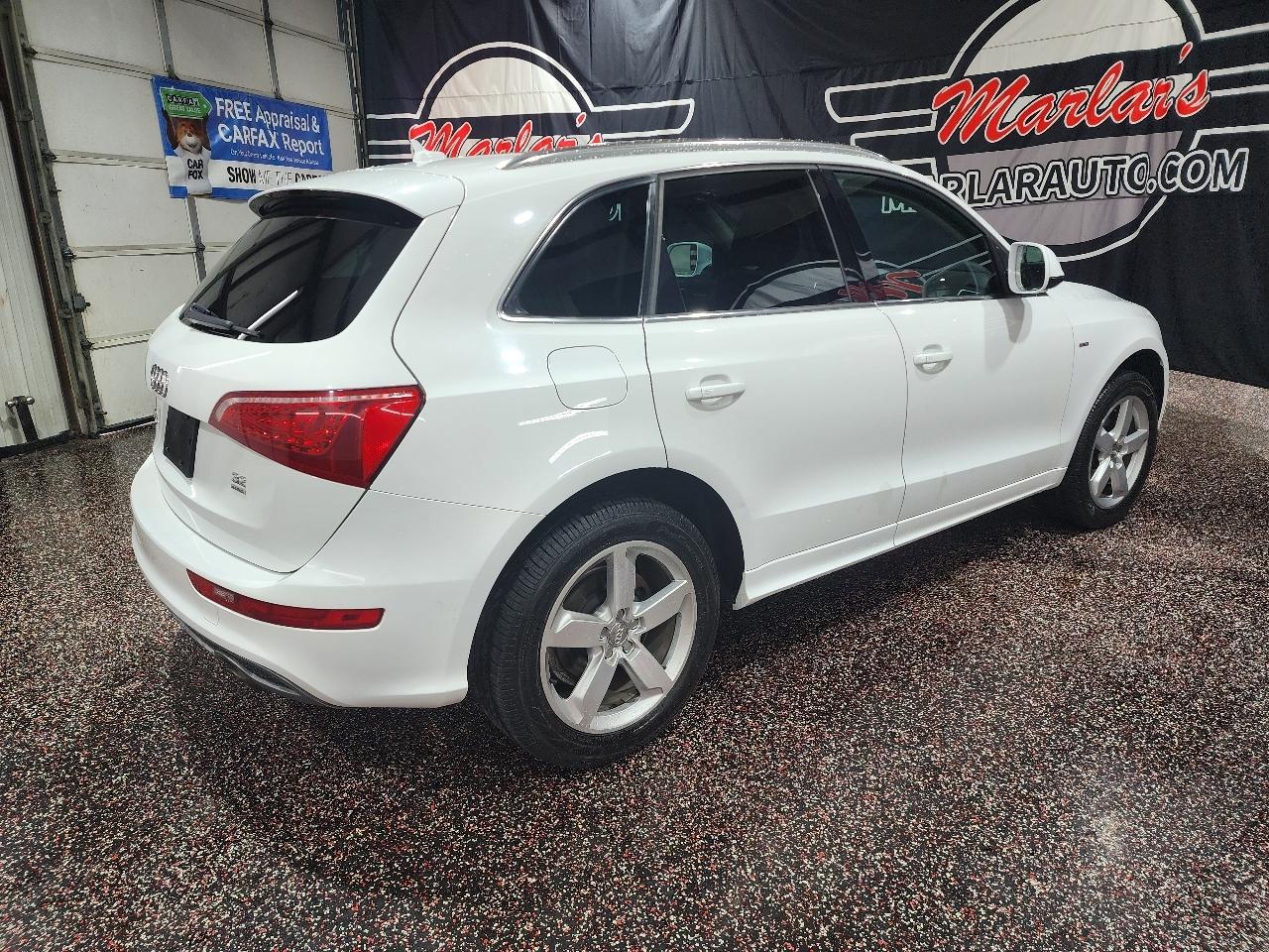 Audi Q5 quattro 4dr 3.2L Premium Plus 2011
