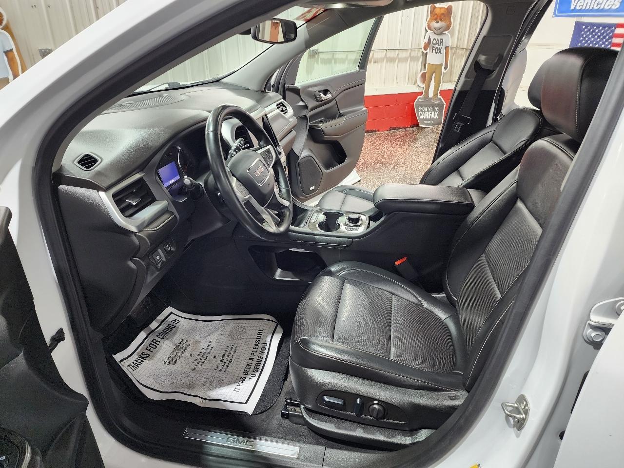 GMC Acadia AWD 4dr SLT 2023
