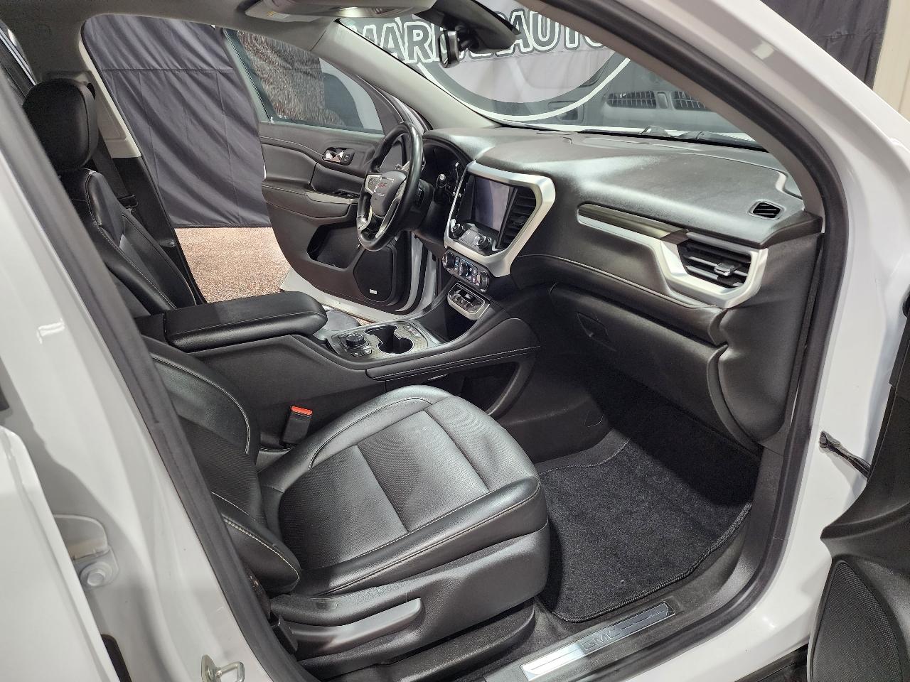 GMC Acadia AWD 4dr SLT 2023
