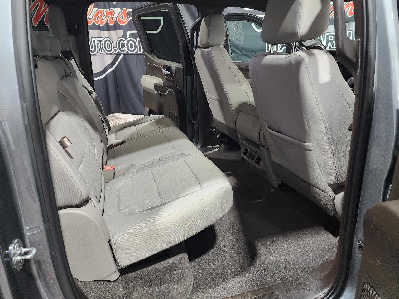 Chevrolet Silverado 1500 4WD Crew Cab 147" RST 2020