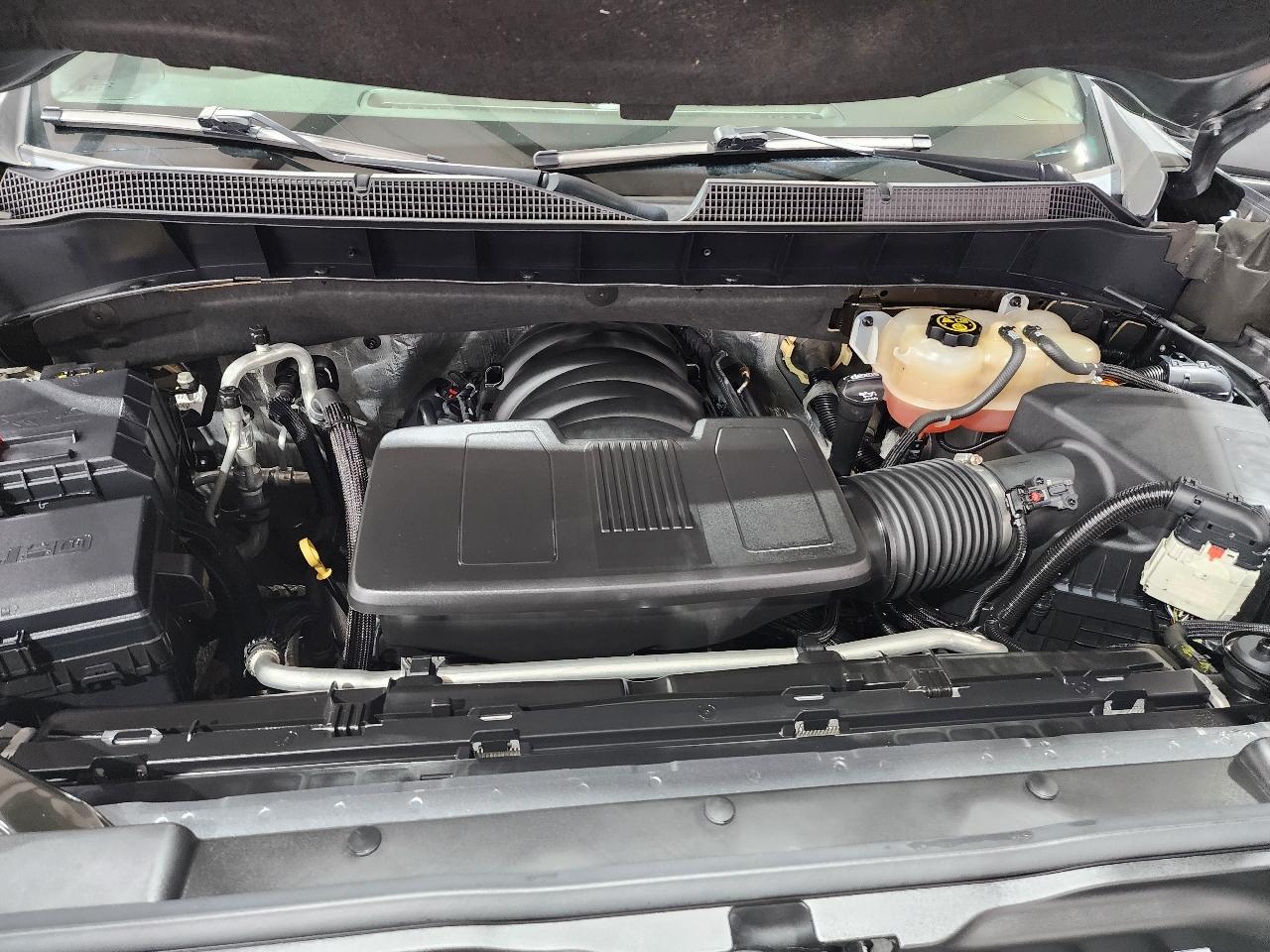 Chevrolet Silverado 1500 4WD Crew Cab 147" RST 2020