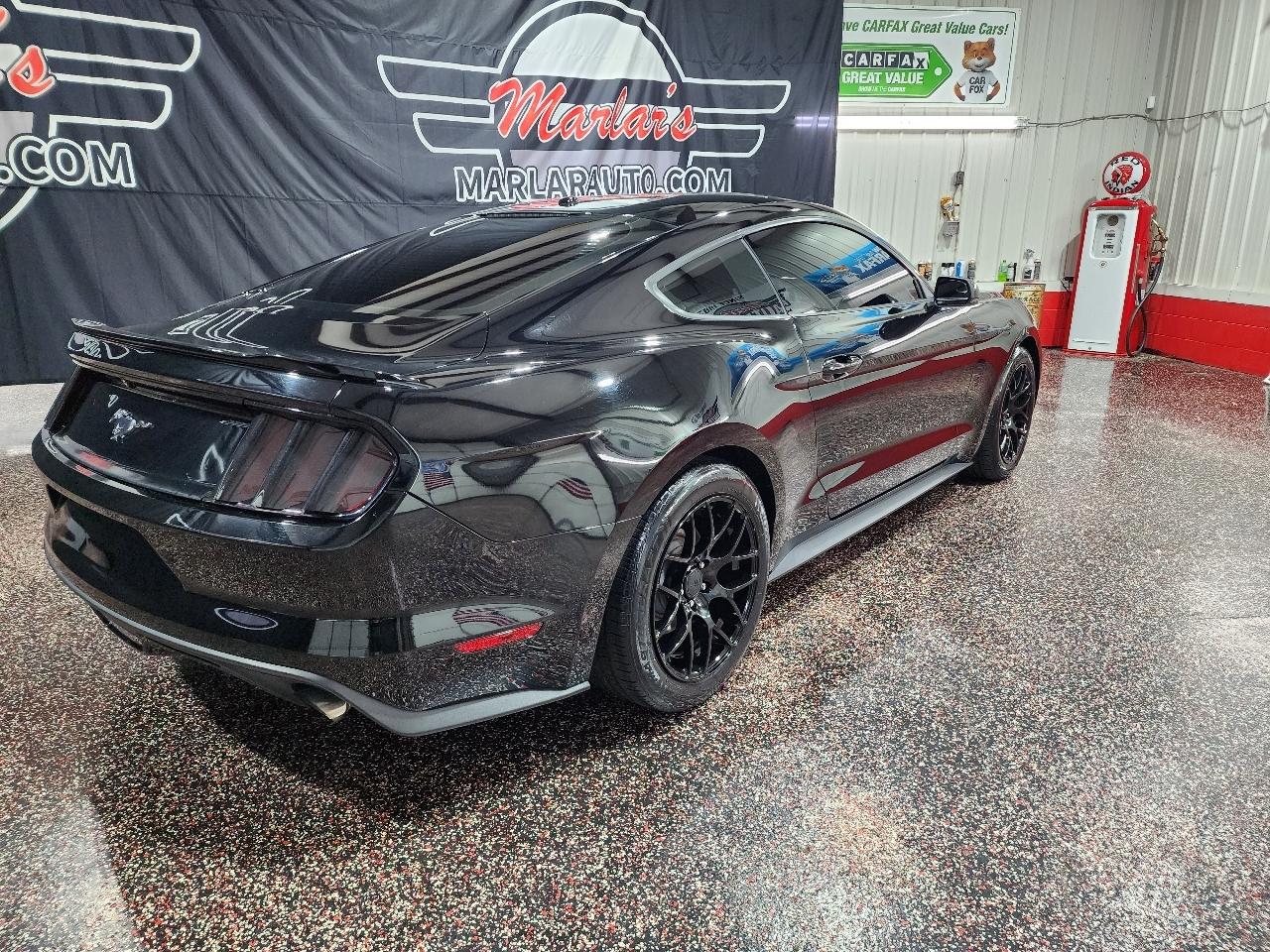 Ford Mustang 2dr Fastback EcoBoost 2015