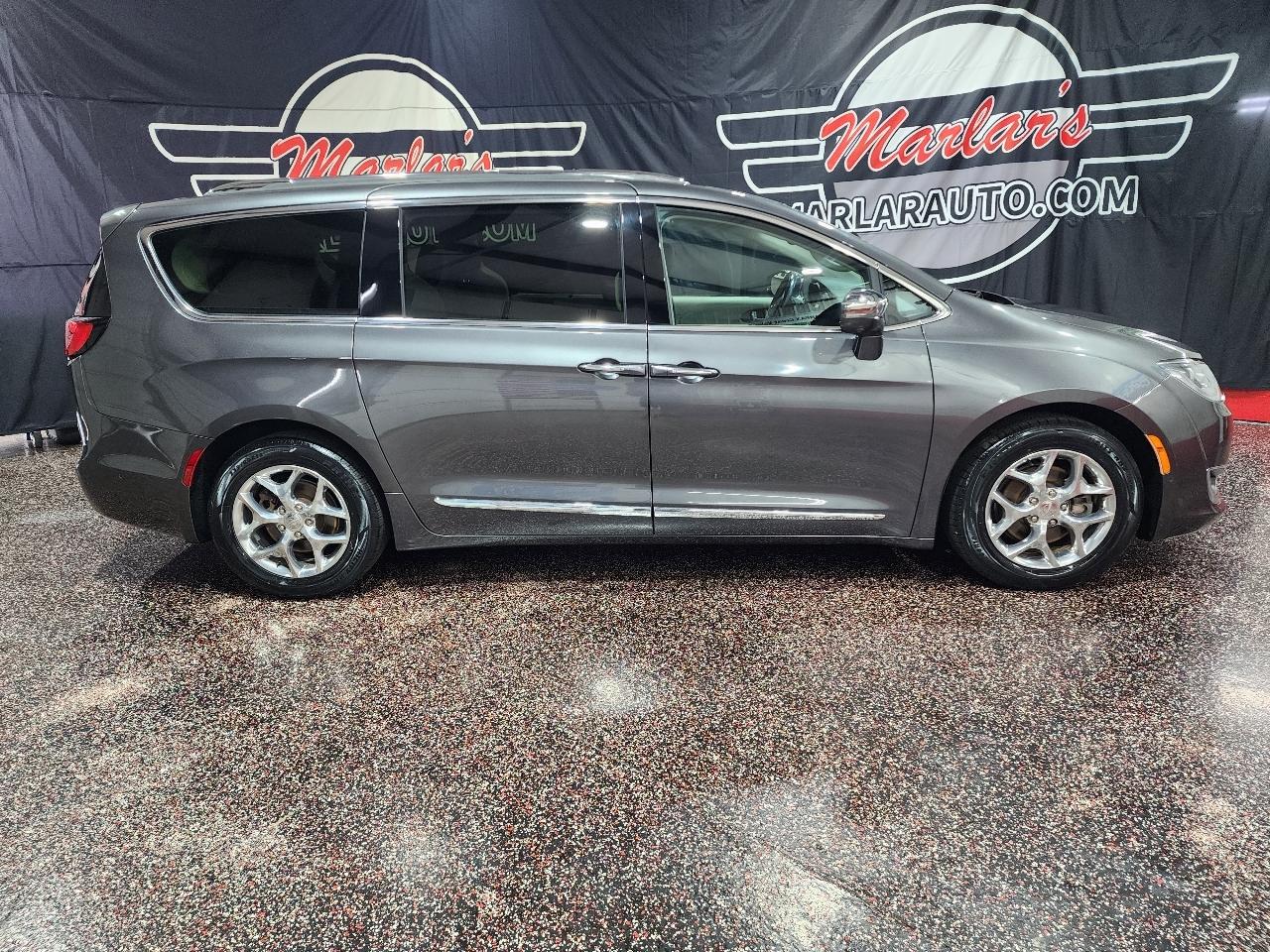 Chrysler Pacifica Limited FWD 2018