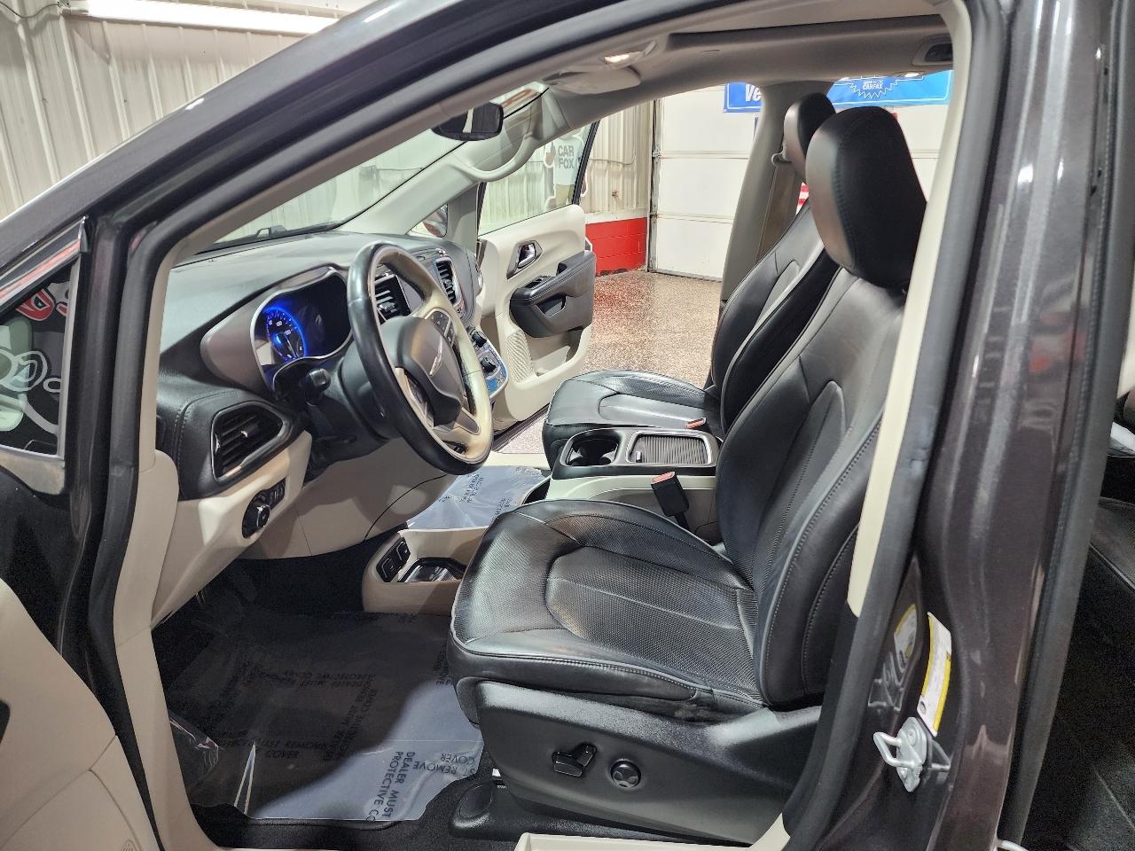 Chrysler Pacifica Limited FWD 2018