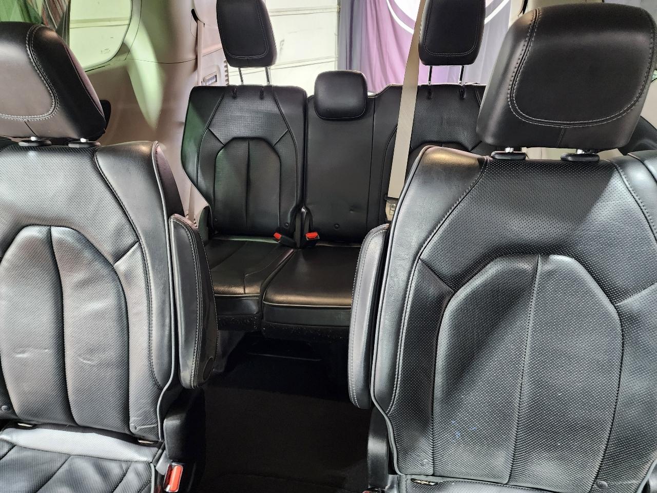 Chrysler Pacifica Limited FWD 2018