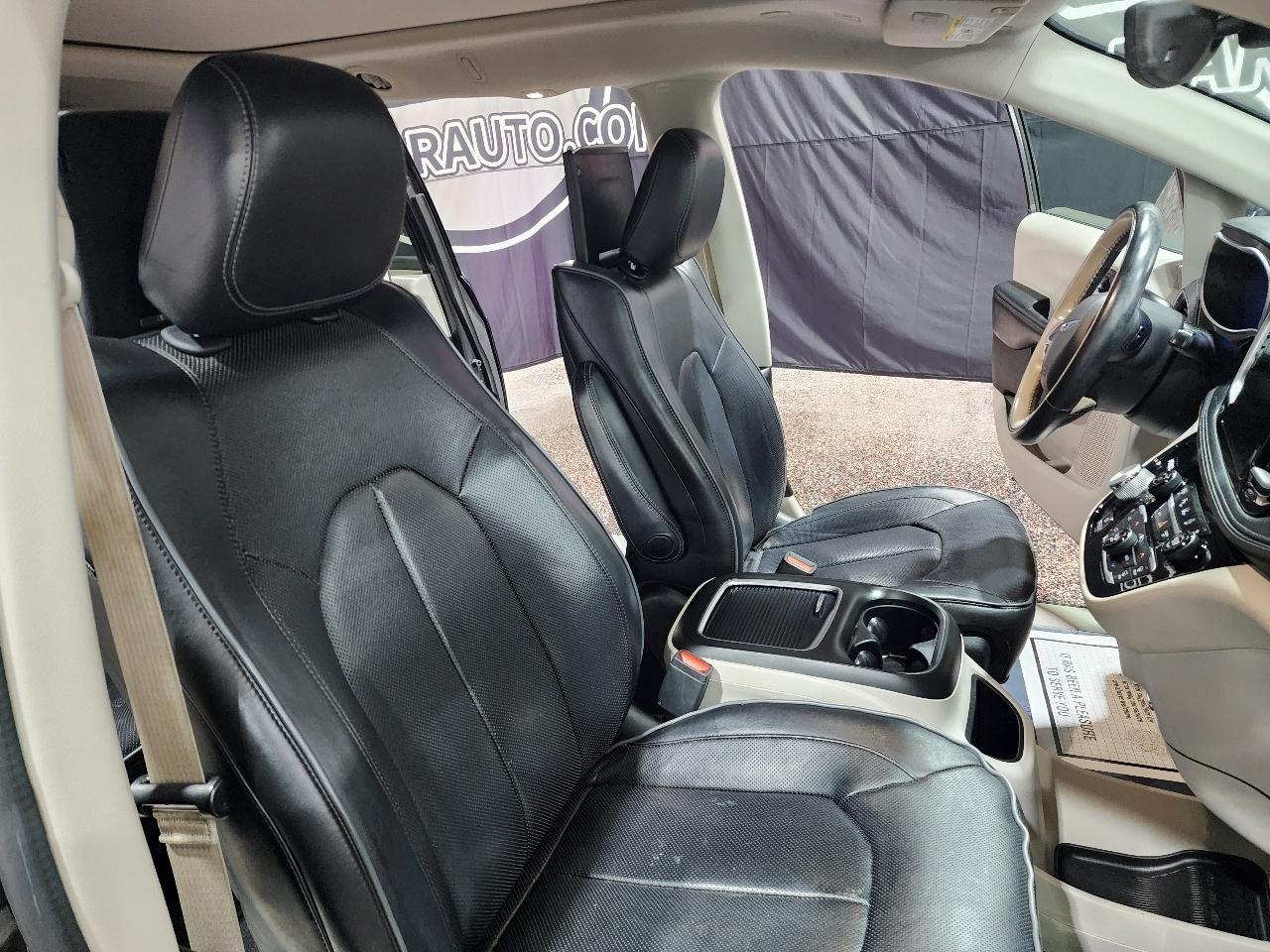 Chrysler Pacifica Limited FWD 2018