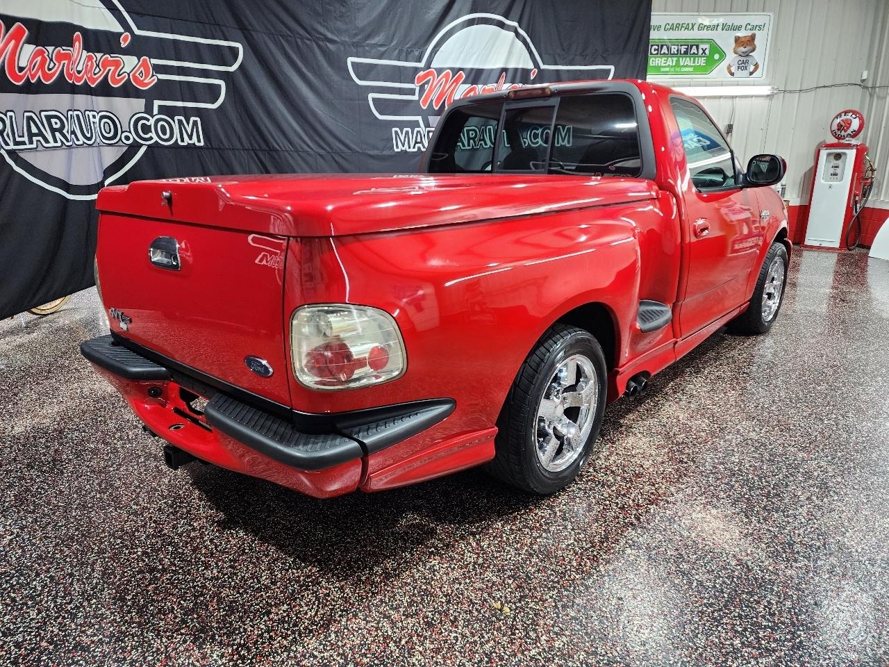Ford F-150 Reg Cab Flareside 120" Lightning 2001