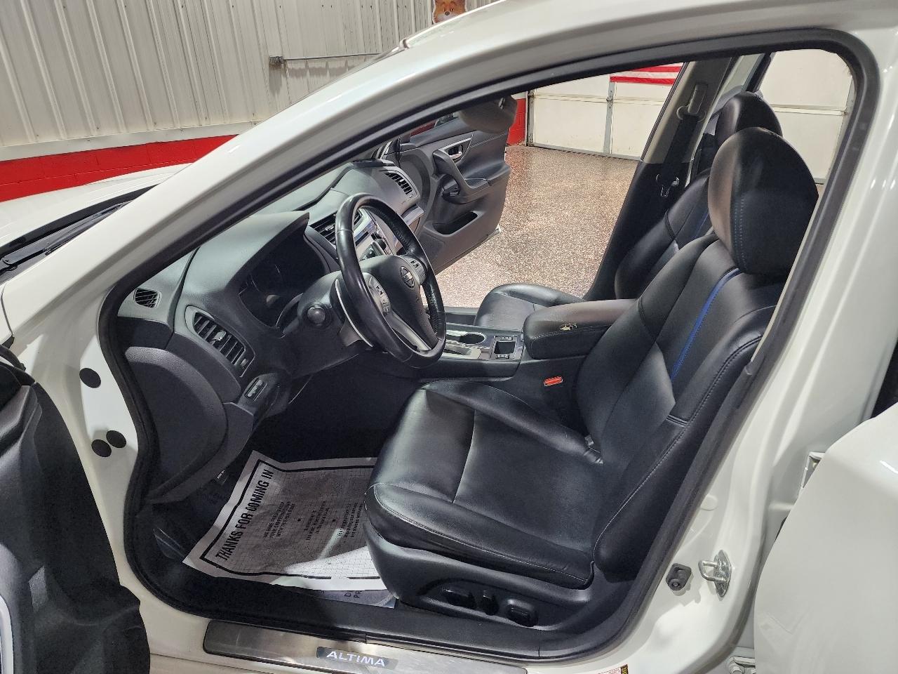 Nissan Altima 2.5 SR Sedan 2018