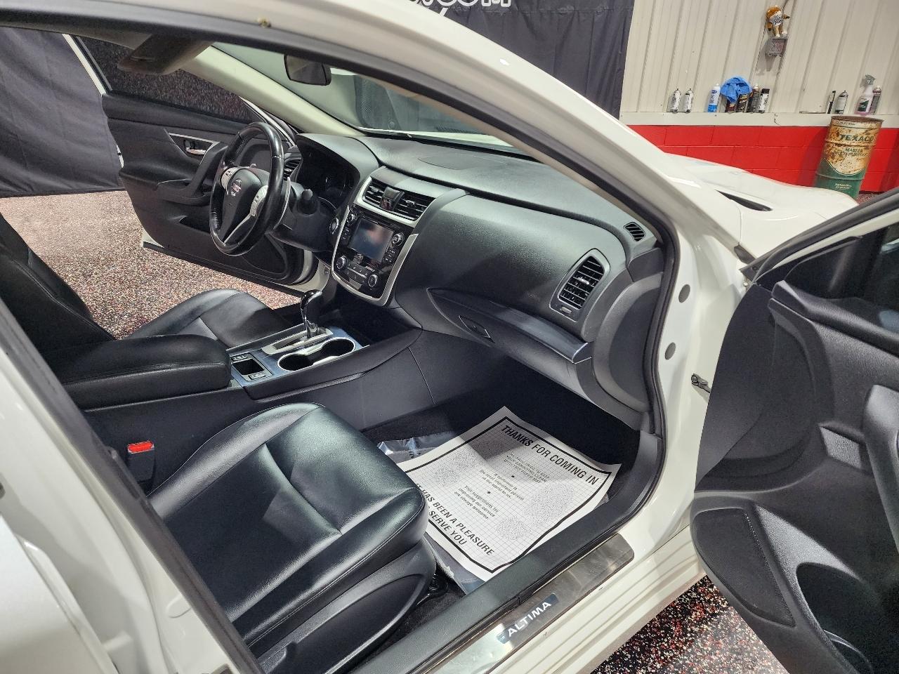 Nissan Altima 2.5 SR Sedan 2018