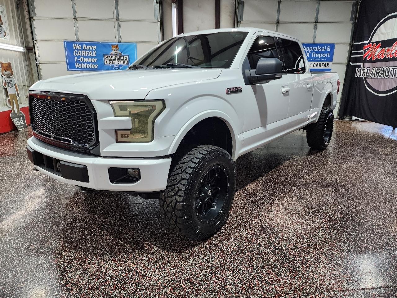 Ford F-150 4WD SuperCrew 157" Lariat w/HD Payload Pkg 2015