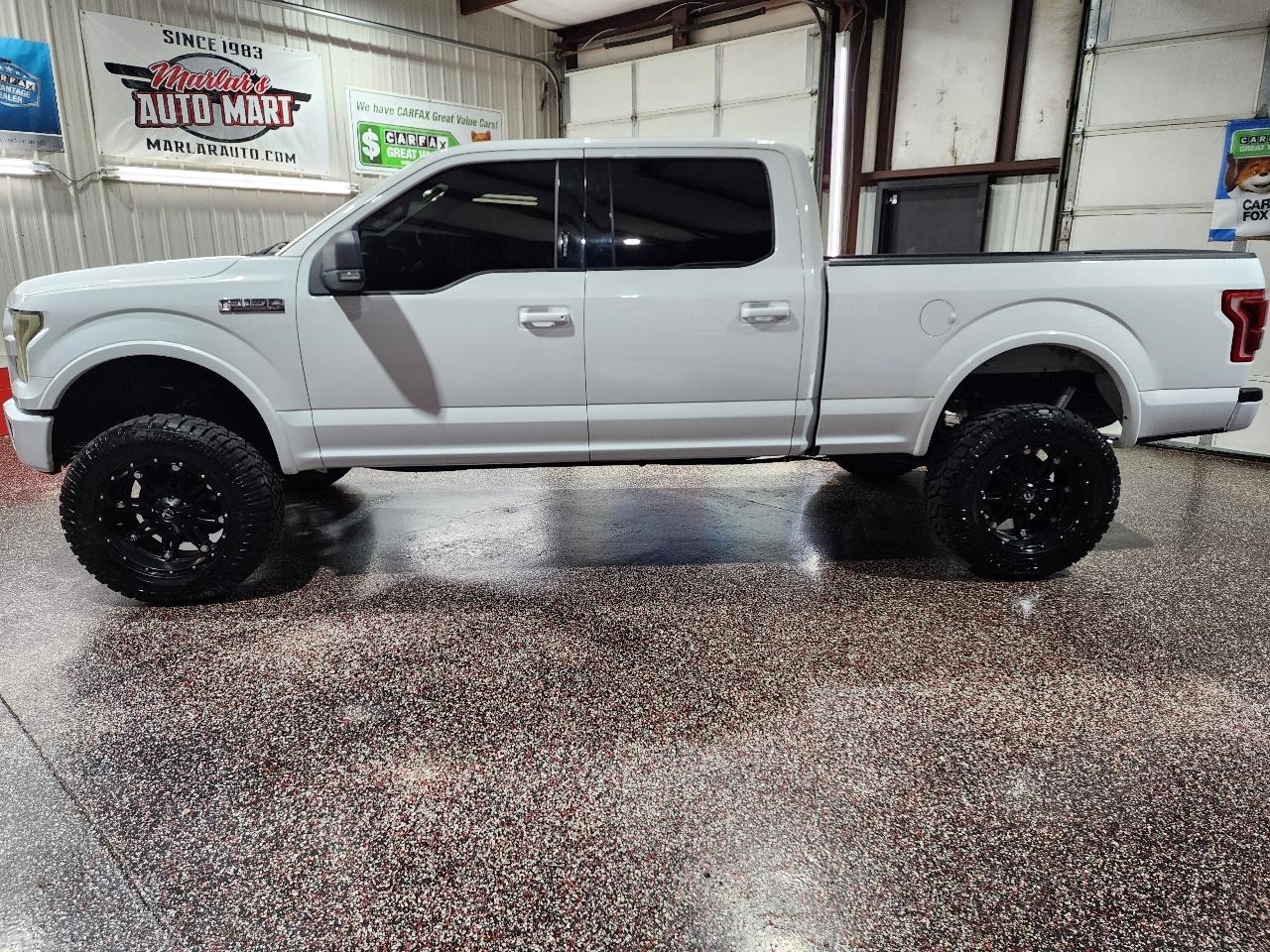 Ford F-150 4WD SuperCrew 157" Lariat w/HD Payload Pkg 2015