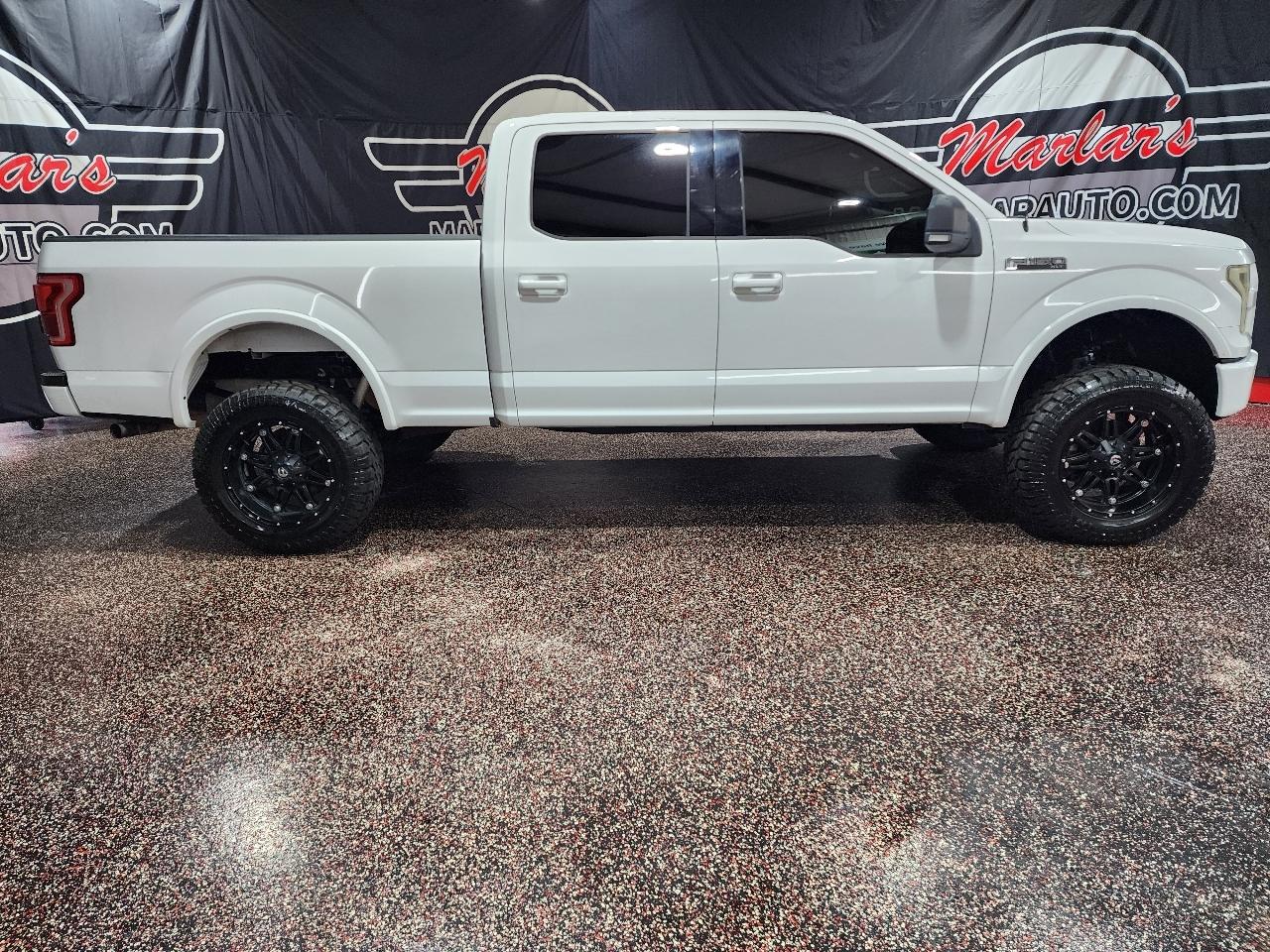 Ford F-150 4WD SuperCrew 157" Lariat w/HD Payload Pkg 2015