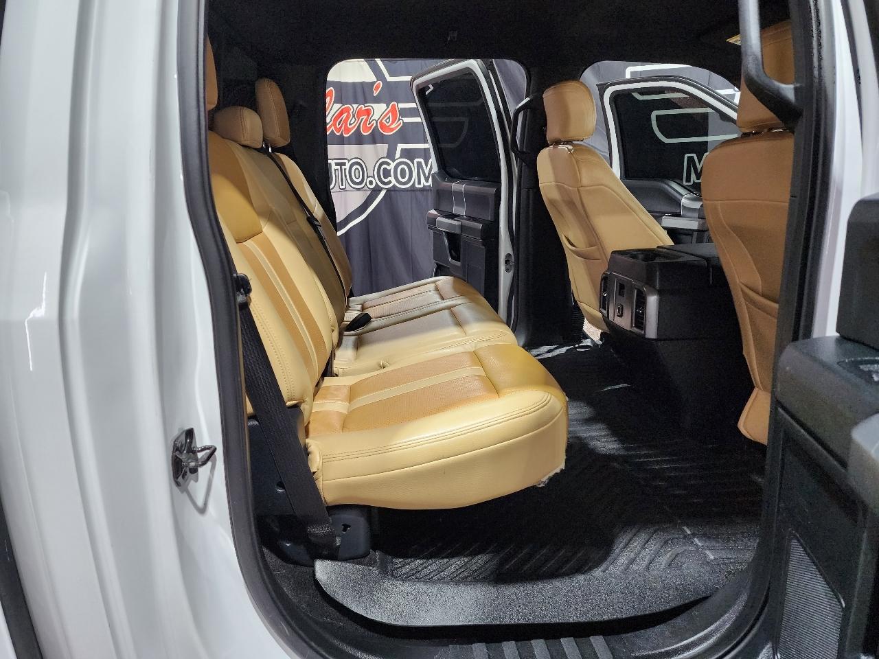 Ford F-150 4WD SuperCrew 157" Lariat w/HD Payload Pkg 2015