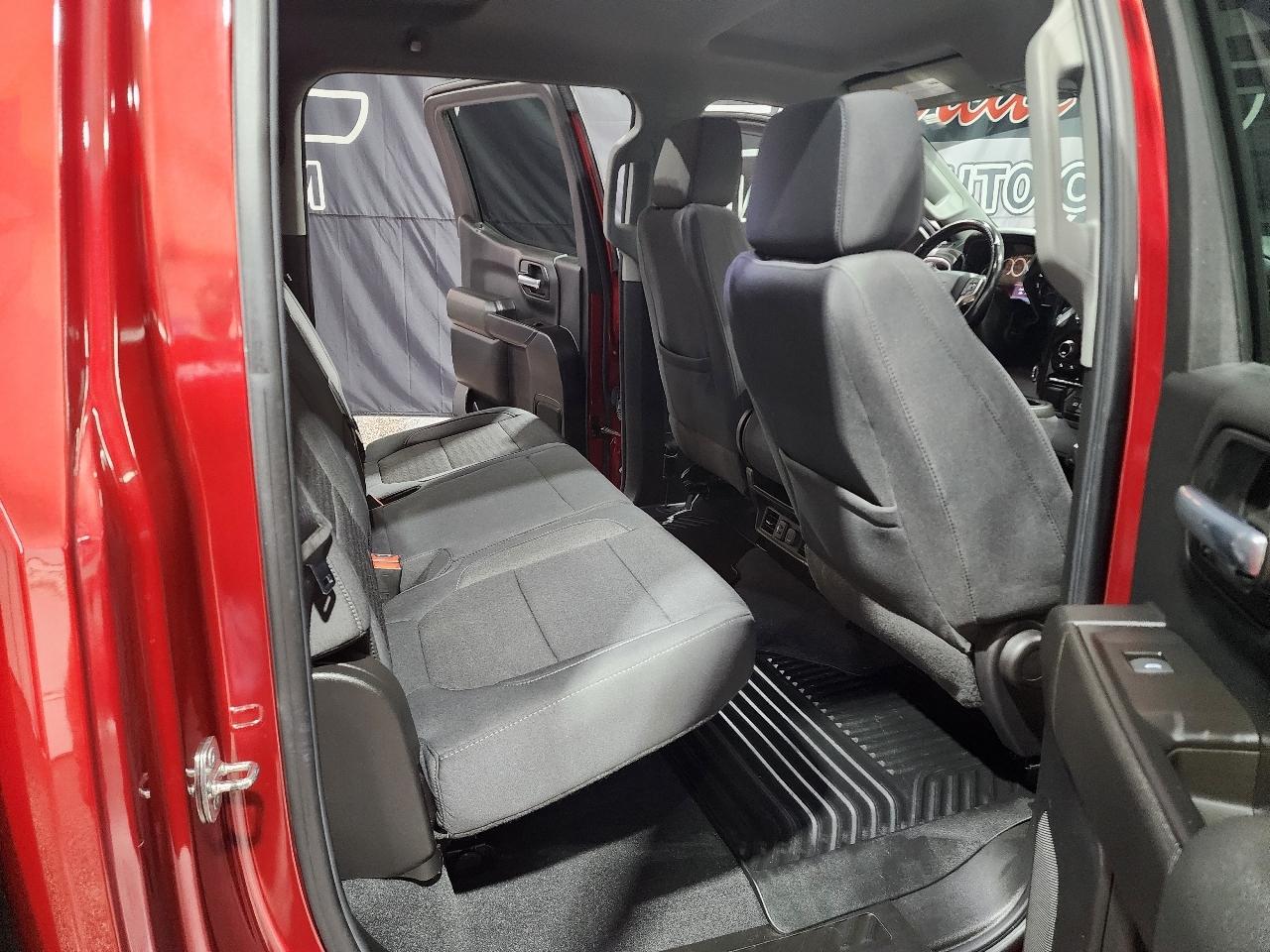 Chevrolet Silverado 1500 4WD Crew Cab 147" LT 2020