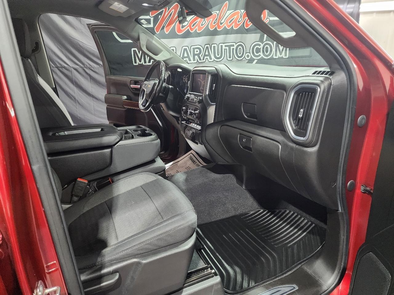 Chevrolet Silverado 1500 4WD Crew Cab 147" LT 2020