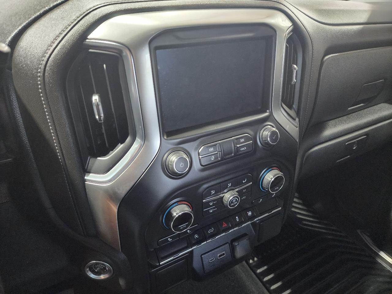 Chevrolet Silverado 1500 4WD Crew Cab 147" LT 2020