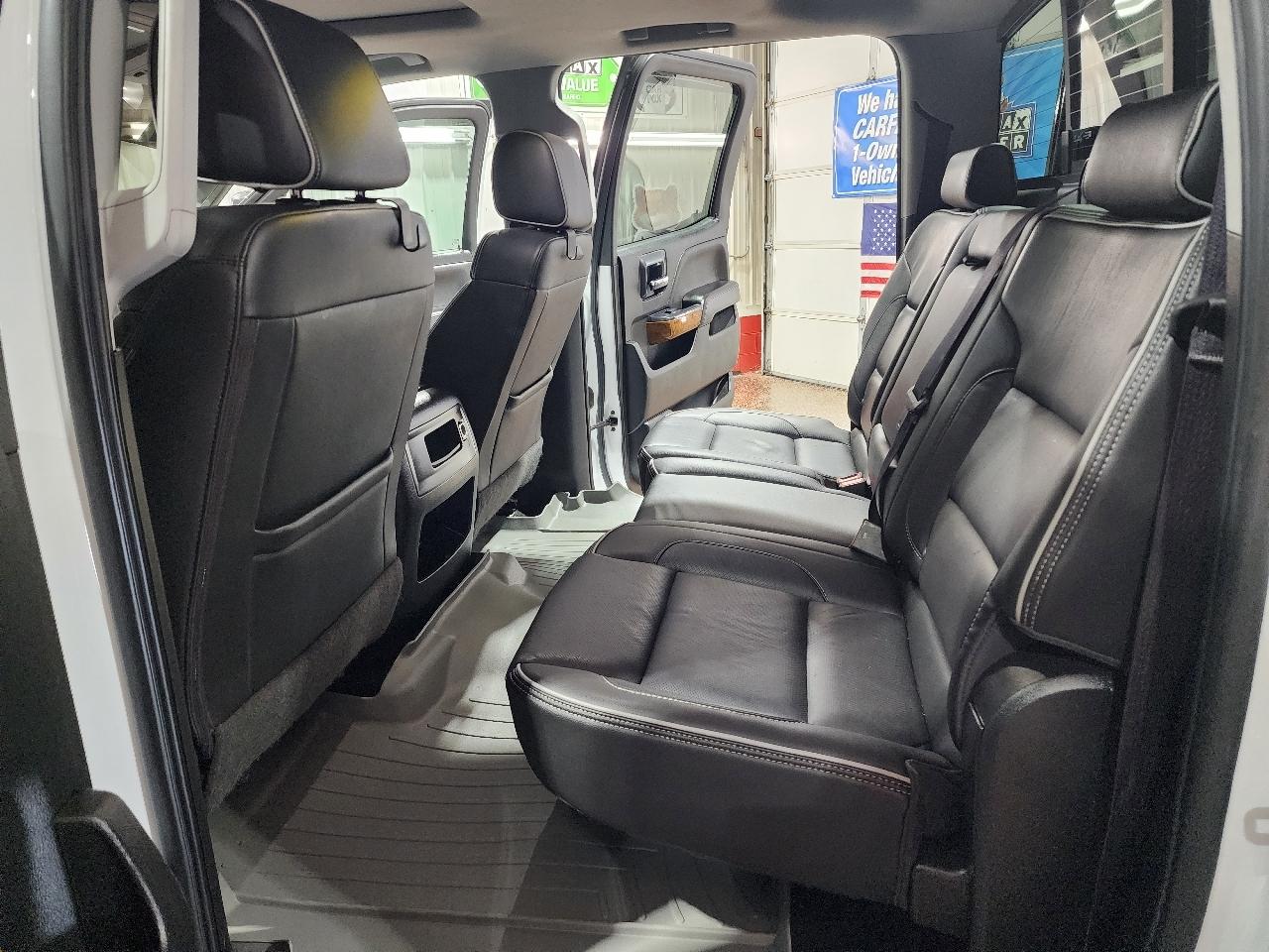 Chevrolet Silverado 2500HD 4WD Crew Cab 153.7" High Country 2017