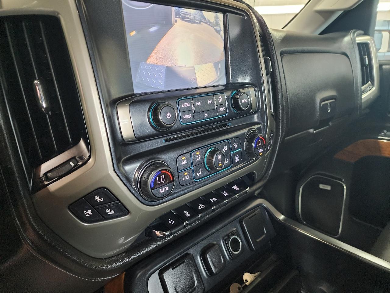 Chevrolet Silverado 2500HD 4WD Crew Cab 153.7" High Country 2017