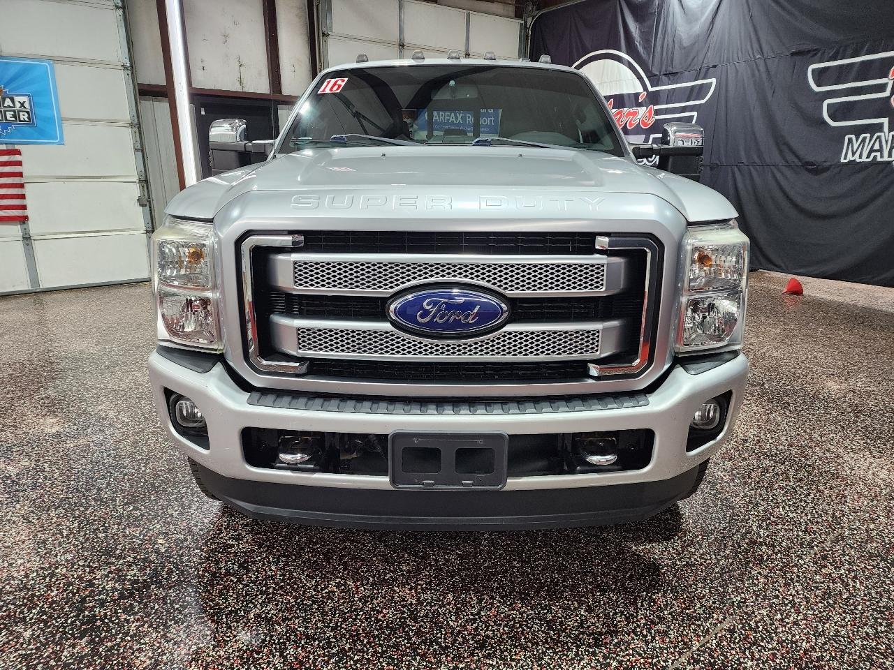 Ford Super Duty F-250 SRW 4WD Crew Cab 172" Platinum 2016