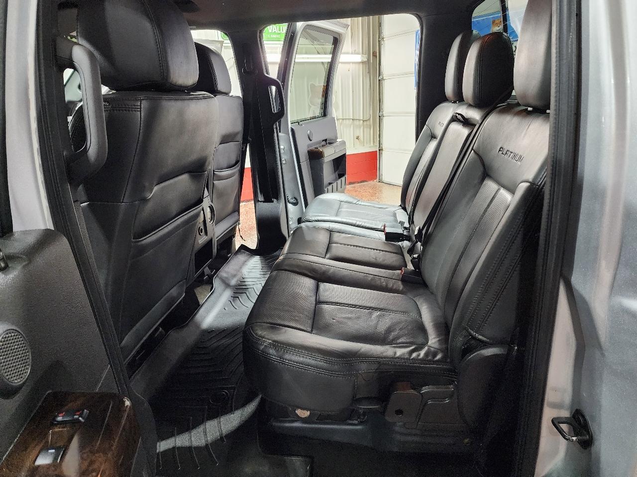 Ford Super Duty F-250 SRW 4WD Crew Cab 172" Platinum 2016