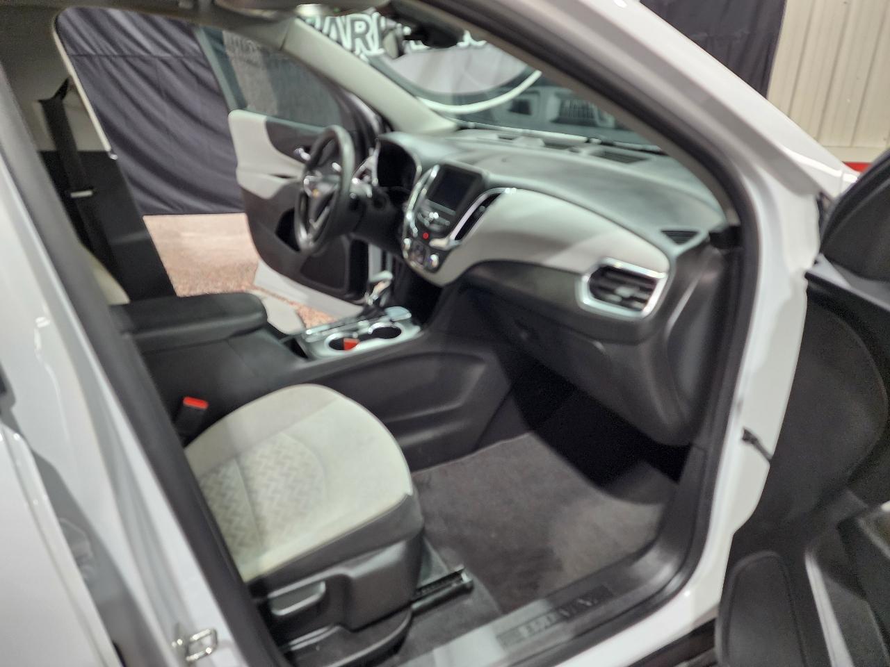 Chevrolet Equinox FWD 4dr LS w/1LS 2022