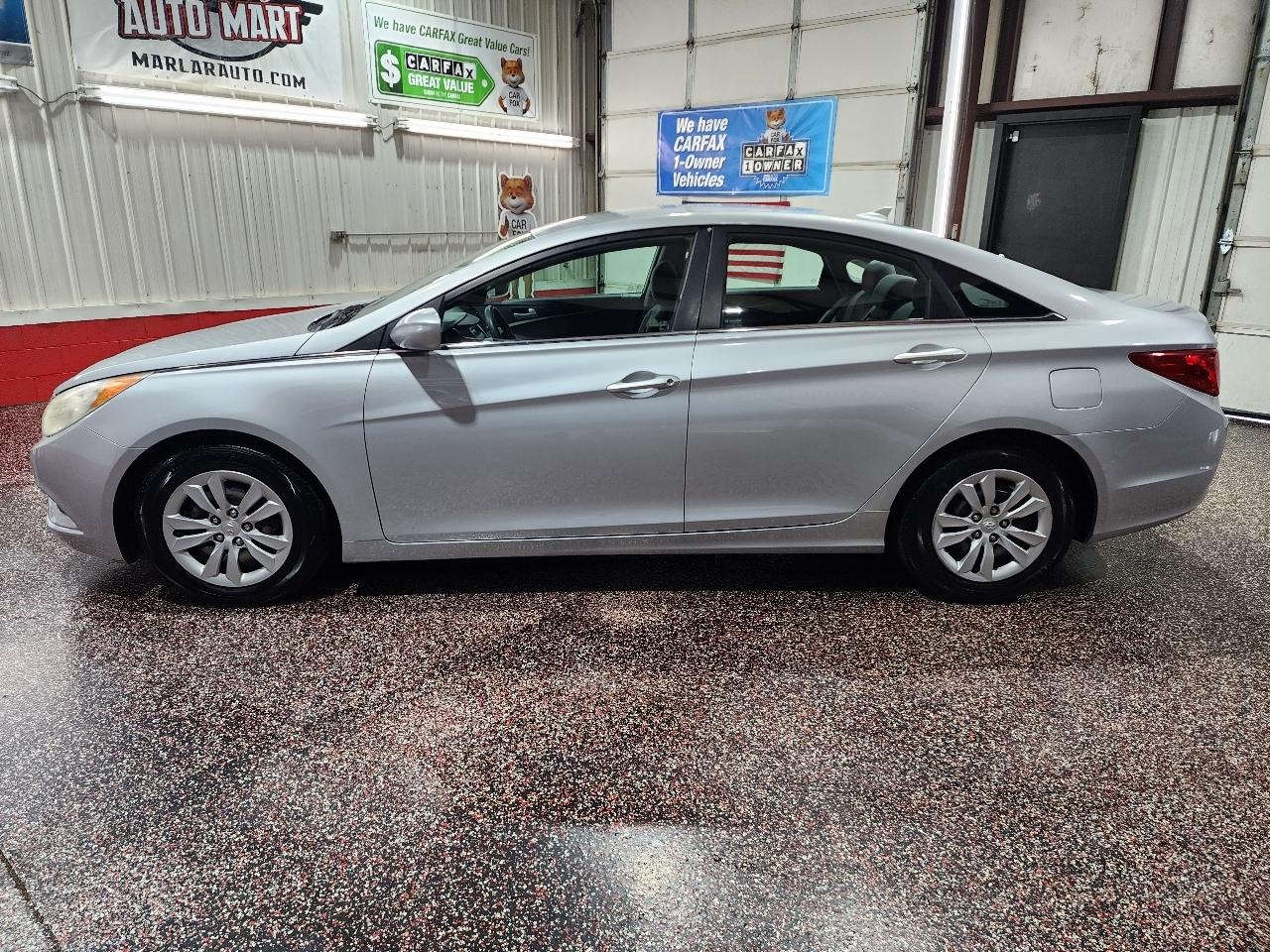 Hyundai Sonata 4dr Sdn 2.4L Auto GLS 2011