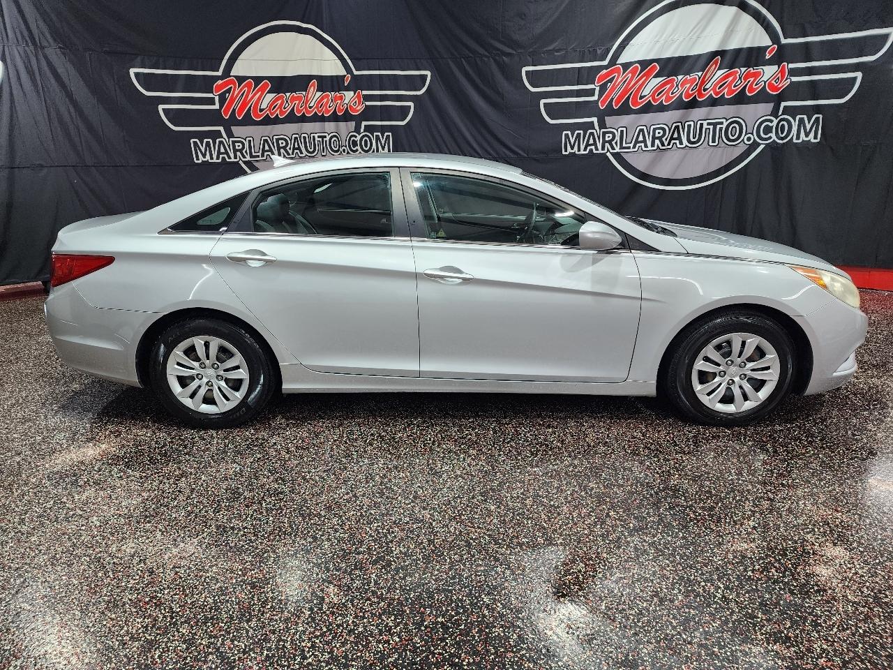 Hyundai Sonata 4dr Sdn 2.4L Auto GLS 2011