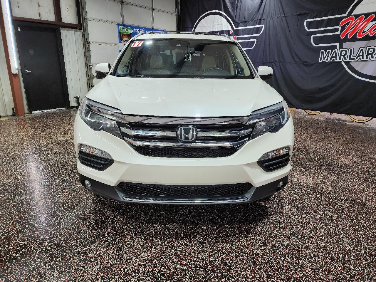 Honda Pilot Touring AWD 2017