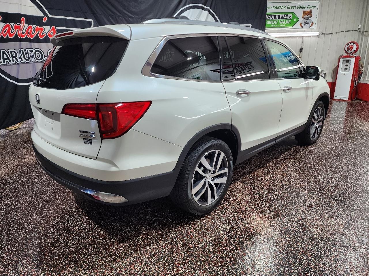 Honda Pilot Touring AWD 2017